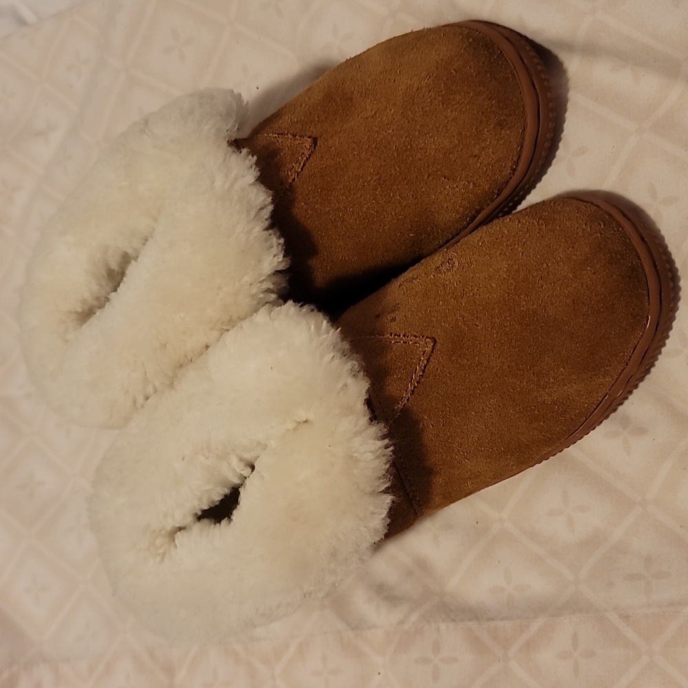 Cloud Nine Sheepskin Booties